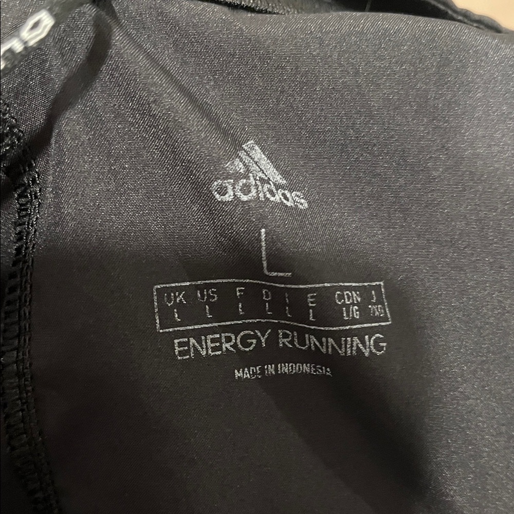 Own The Run Jkt Reflective Printing Running Jacke… - image 4